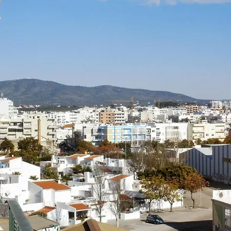 Avenida 16 De Junho Apartment